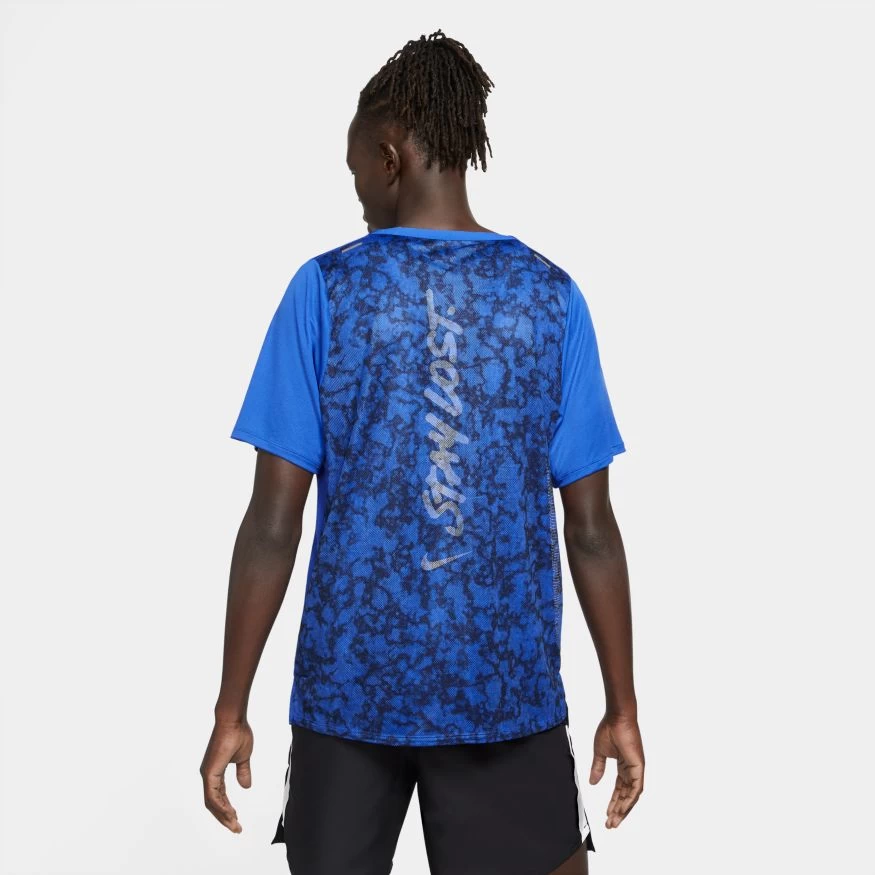 Nike Rise 365 Wild Run Men's Short-Sleeve Top 4 Nike Rise 365 Wild Run Men's Short-Sleeve Top - Image 2