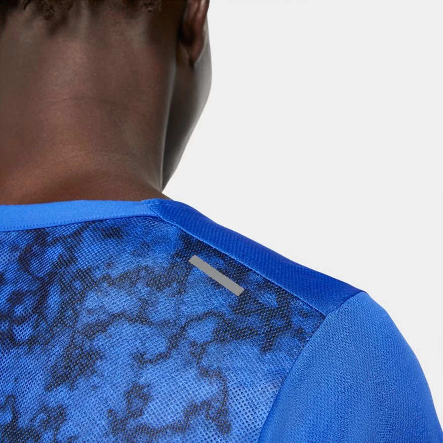 Nike Rise 365 Wild Run Men's Short-Sleeve Top 6 Nike Rise 365 Wild Run Men's Short-Sleeve Top - Image 4