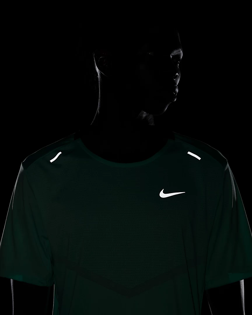 Nike Dri-Fit Rise 365 Men's Short-Sleeve Running Top 5 Nike Dri-Fit Rise 365 Men's Short-Sleeve Running Top - Image 3